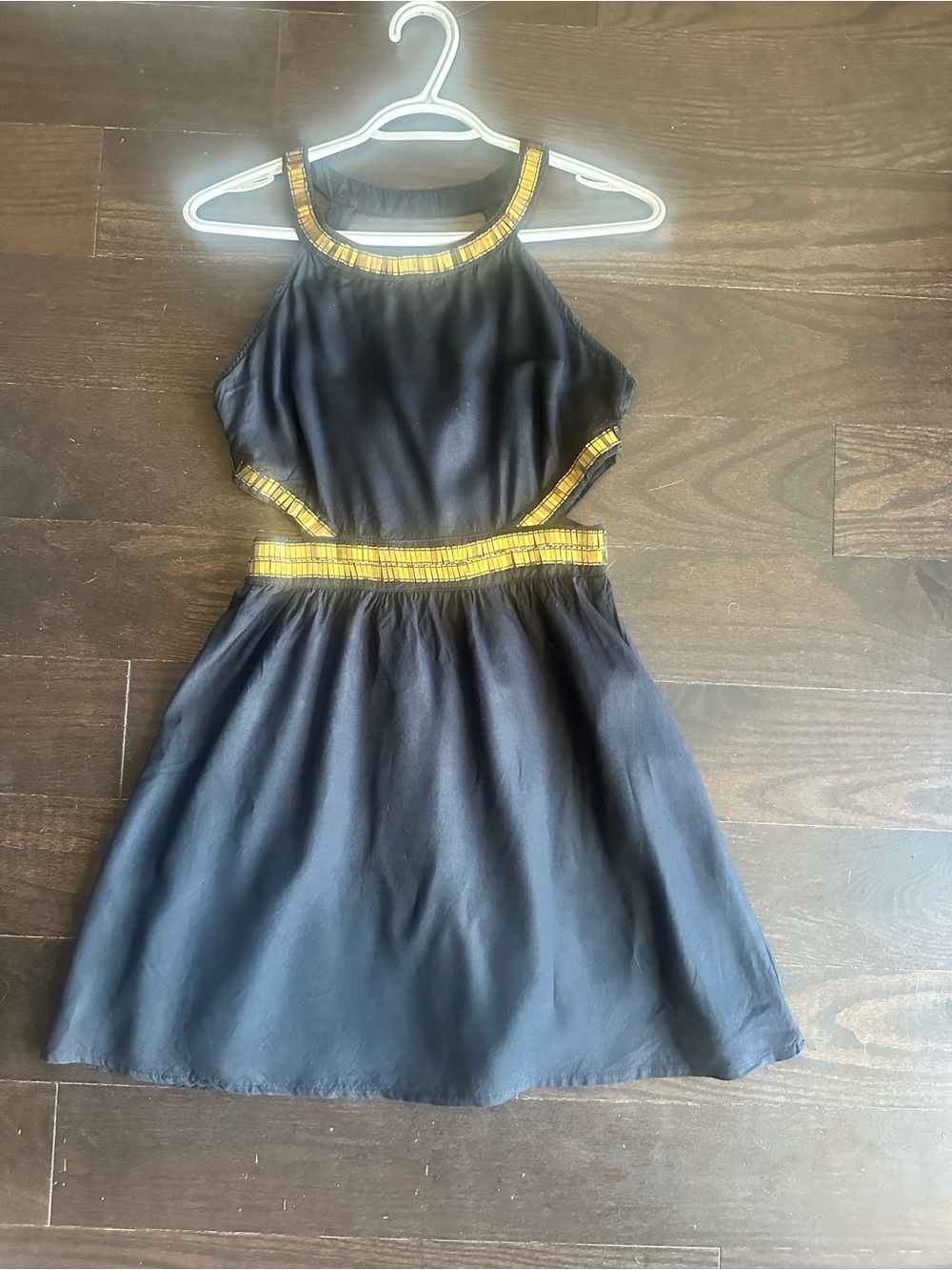 100% cotton dress with Gold Beaded Trim and keyhole cutouts small from Bershka